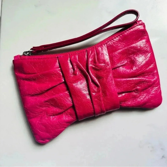 NWOT Hobo International Leather Bow Wristlet/Clutch/ Wallet - Picture 1 of 5